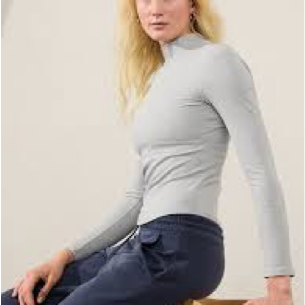 Athleta Light Gray Signature Rib Turtleneck
